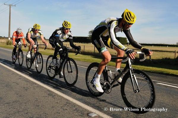 Ian Smallman from the SUBWAY&#174; Pro Cycling team leads his team mates Paul Odlin and Sam Horgan in the Pushbikes Winter Worlds near Christchurch at the weekend 